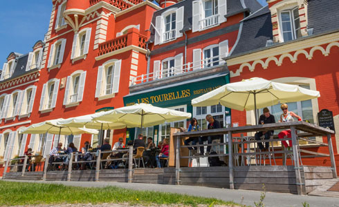 Une Terrasse qui embrasse la Baie